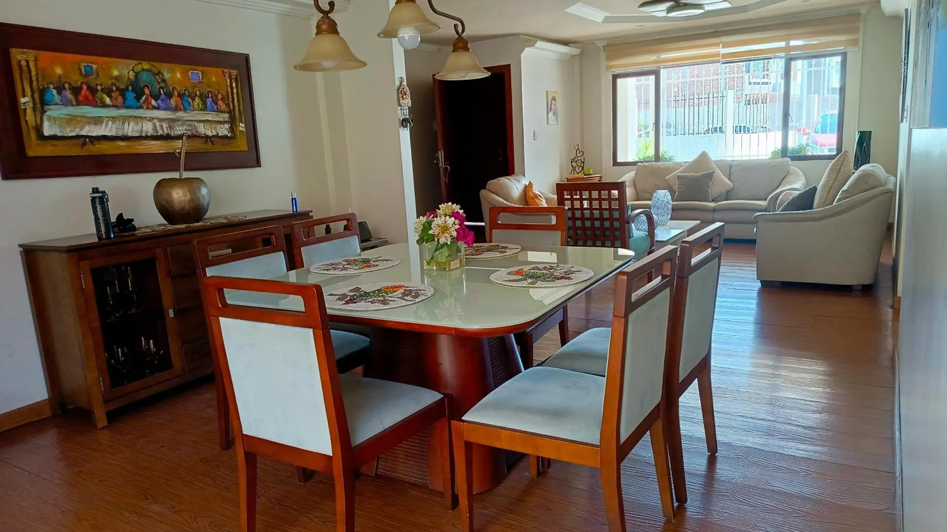 Departamento Comodo En Zona Central Cuenca